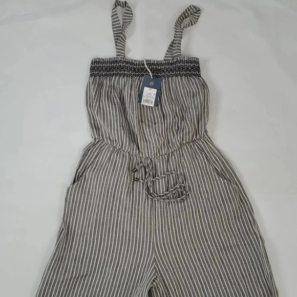NWT Universal thread strap  jumpsuit size XS - Picture 1 of 9
